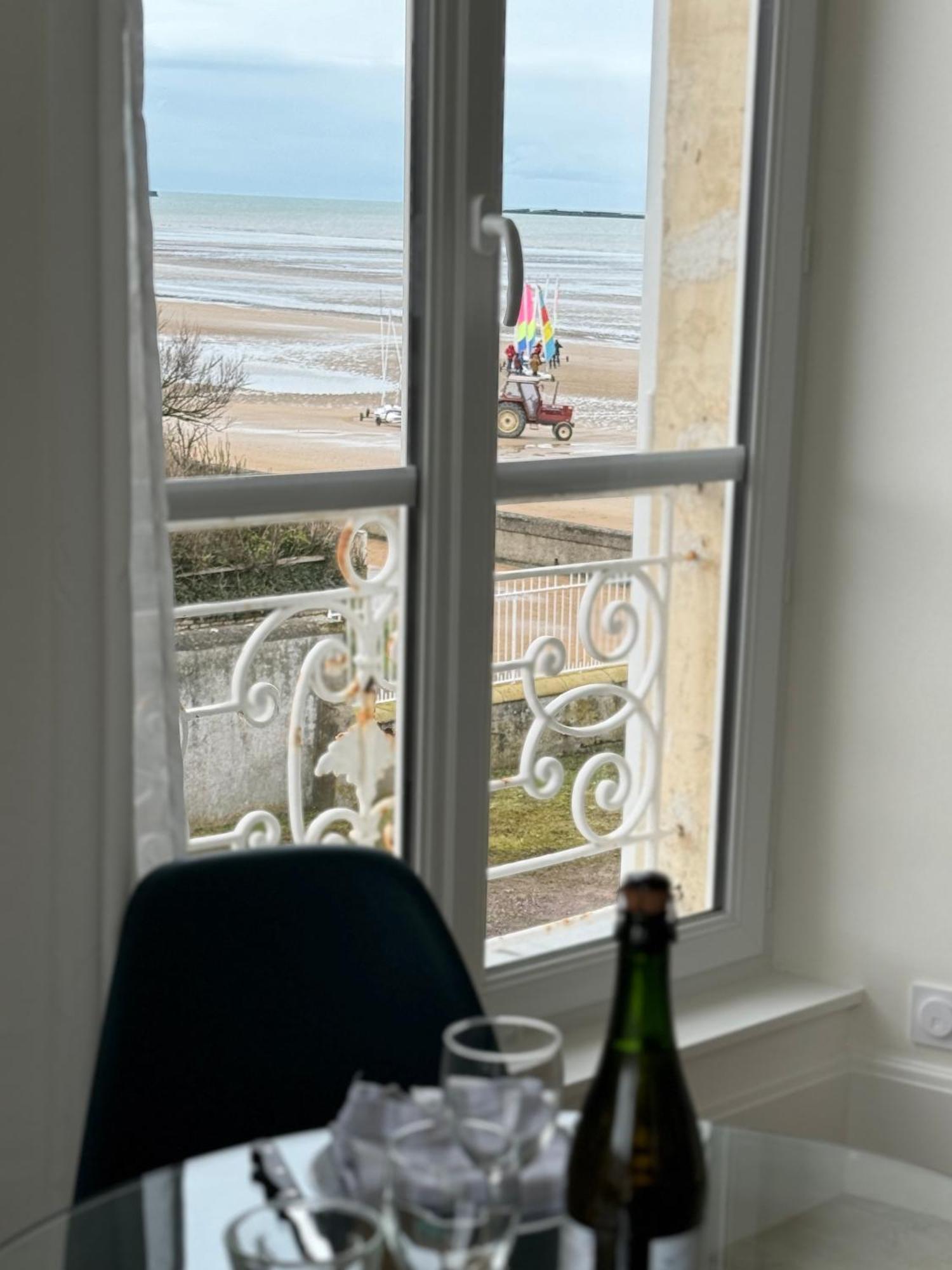 Sunny Apt On D-Day Beach With Parking Saint-Côme-de-Fresné Eksteriør billede